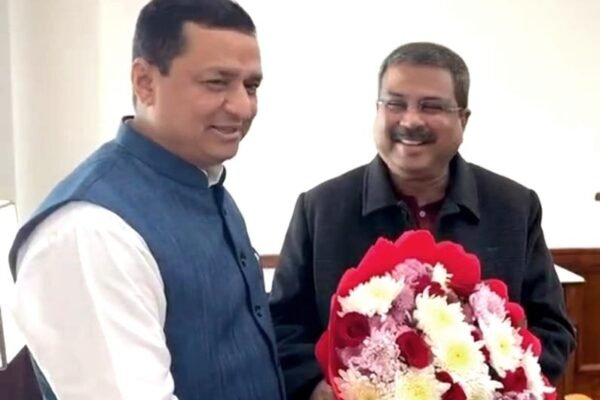 केंद्रीय शिक्षा मंत्री धर्मेंद्र प्रधान से सांसद बलूनी ने की मुलाकात, जताया आभार