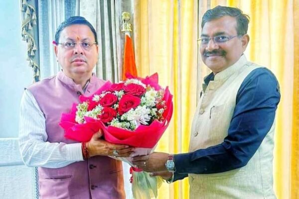 वरिष्ठ IAS अधिकारी आनंद वर्धन को धामी सरकार ने बनाया उत्तराखंड का नया मुख्य सचिव