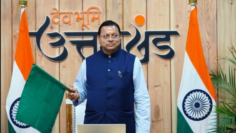 सीएम धामी और केंद्रीय रेल मंत्री  अश्विनी वैष्णव ने वर्चुअल माध्यम से किया संयुक्त फ्लैग ऑफ
