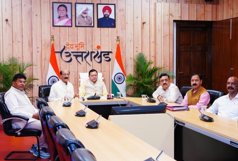 सीएम धामी ने जिला चिकित्सालय चंपावत में ब्लड कंपोनेंट सेपरेशन यूनिट का वर्चुअली किया  लोकार्पण